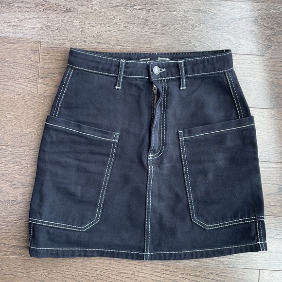 Stradivarius black jean mini skirt - Picture 3 of 6